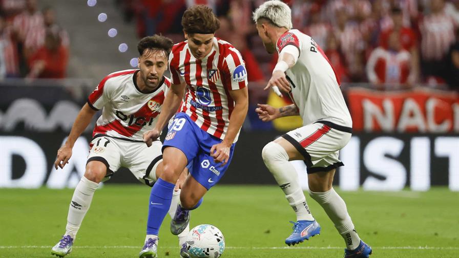 Julián Álvarez puede con el Rayo y evita la crisis del Atlético de Madrid