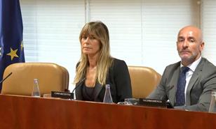 Pedro Sánchez defiende la inocencia de su mujer y su hermano