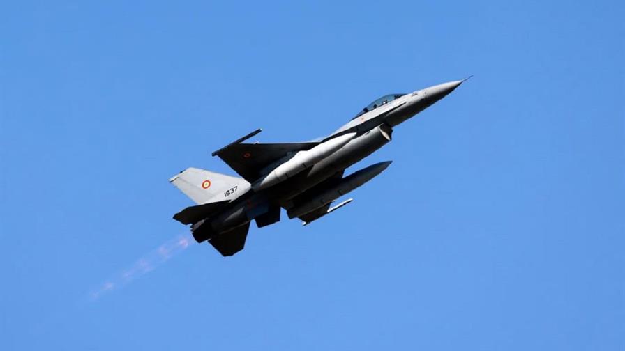 Rumanía simplifica el derribo de aviones que invadan su espacio tras los drones rusos