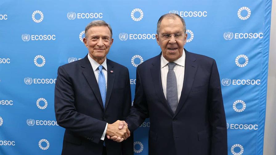 Canciller Roberto Álvarez sostiene reunión con su homólogo de Rusia Serguéi Lavrov