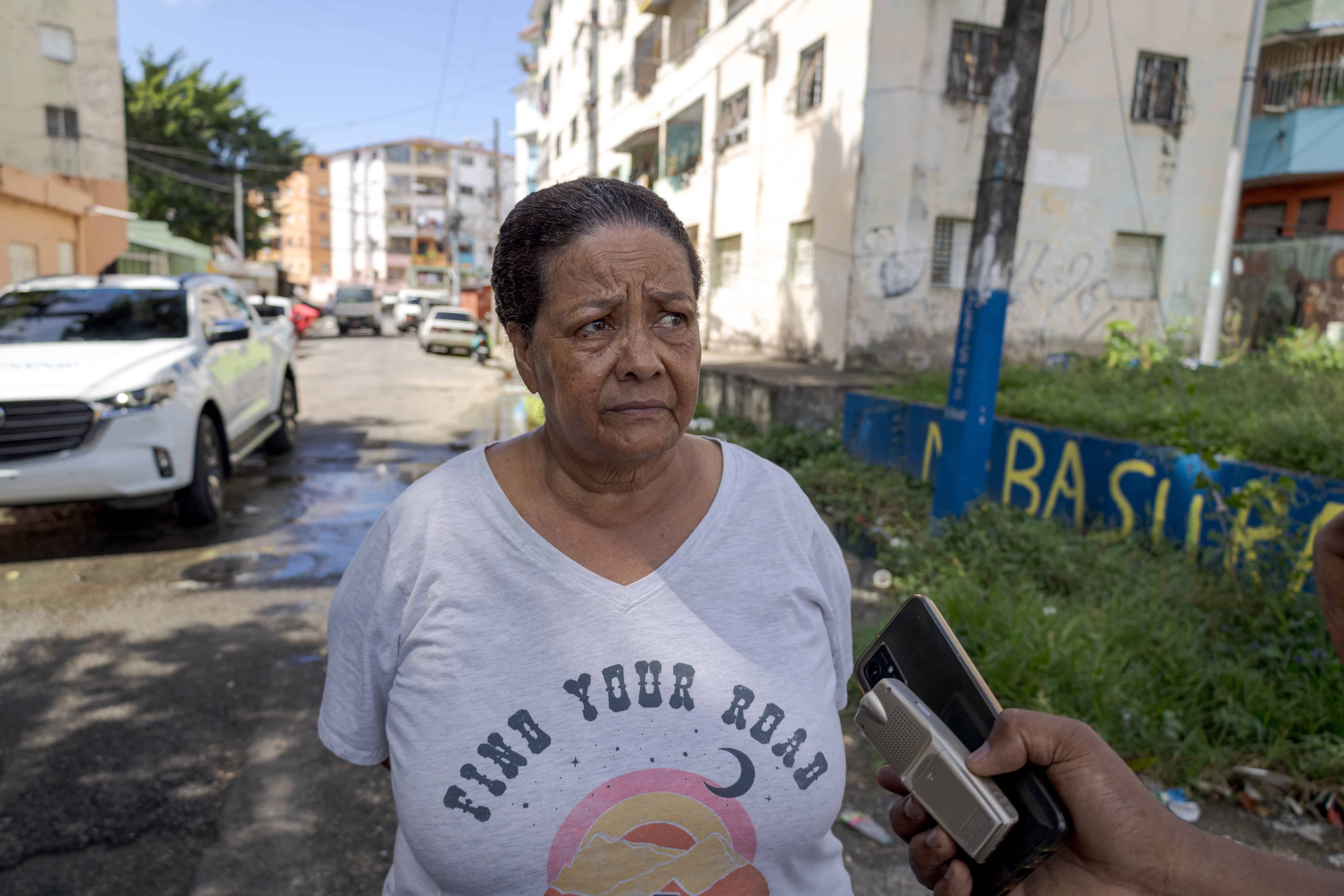Los vecinos dicen que no aguantan el mal olor.