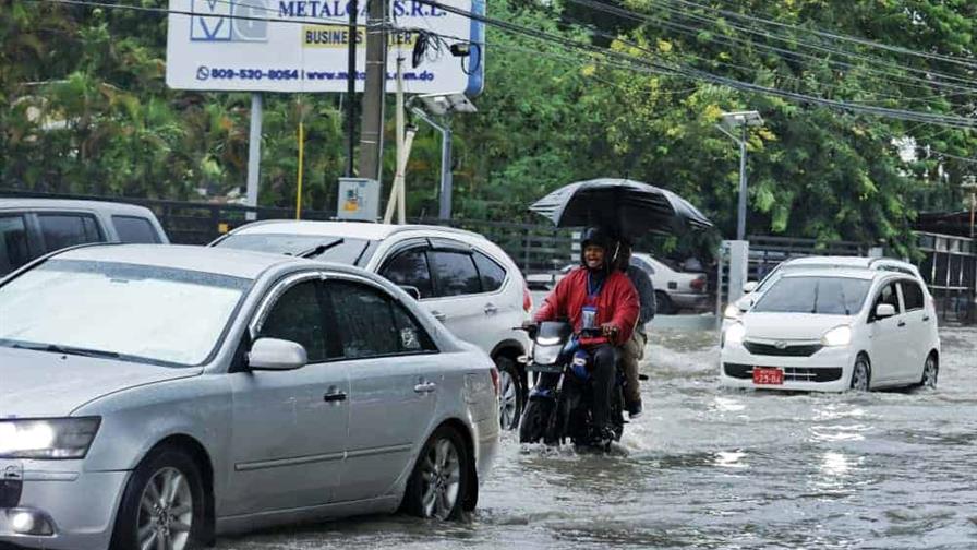 Comité de prevención del Distrito Nacional entra en sesión permanente por lluvias intensas