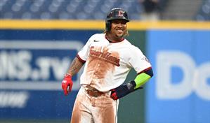 Cleveland se acerca a una remontada épica con Ramírez al timón