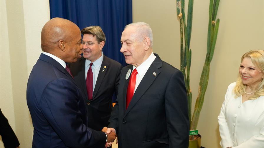 Alcalde Nueva York se reúne con Netanyahu en vísperas de comicios en que busca reelección