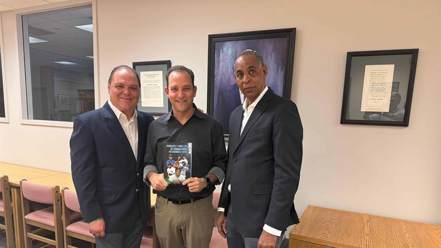Incorporan al Salón de la Fama de Cooperstown el libro de Kevin Cabral y Rolando Guante