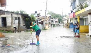 Lluvias desplazan 2,555 personas, inundan 511 viviendas y dejan más de 600 mil sin agua en el país