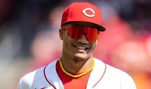 Noelvi Marte salva el juego con una atrapada espectacular y los Rojos se acercan al comodín