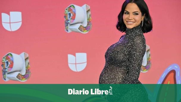 Natti Natasha tendrá ¡una niña! y lo anuncia en Premios Juventud