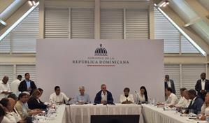 Abinader encabeza mesa de trabajo en SDN para acelerar proyectos y dar seguimiento a obras