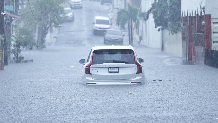 Fuertes lluvias dejan 2,555 desplazados, daños e inundaciones en gran parte del país