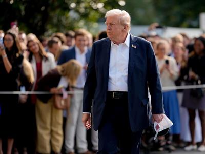 Donald Trump apunta a otro exdirector del FBI