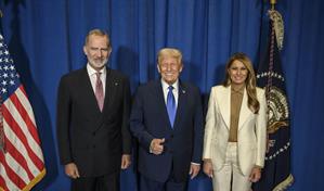 La Casa Blanca distribuye la imagen del saludo del rey Felipe VI y Donald Trump en Nueva York