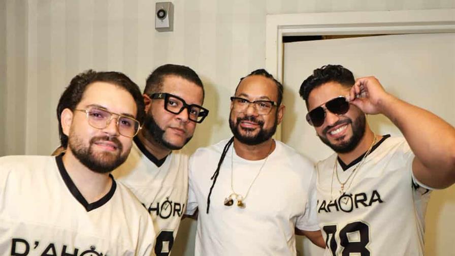 Luis Vargas sorprende junto a El Grupo de Ahora con "Niña Adolescente" Luis Vargas sorprende junto a El Grupo de Ahora con "Niña Adolescente"