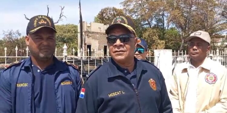 Investigan posibles causas humanas en el incendio de la emblemática Villa Doña Emilia