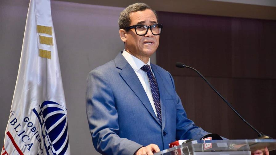 Ministro de Trabajo destaca aumento de cotizaciones en la TSS durante primer semestre de 2025