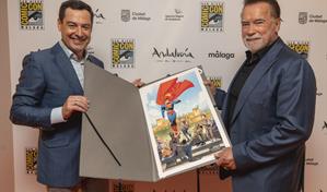 Arnold Schwarzenegger es reconocido en la Comic-Con Málaga