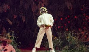 Bad Bunny protagonizará el espectáculo de medio tiempo del Súper Bowl LX en 2026