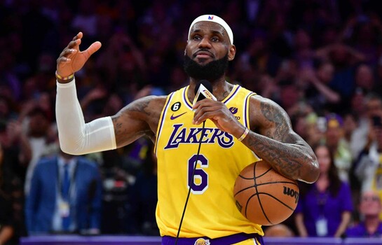 LeBron James rompe el r&eacute;cord de m&aacute;s partidos jugados en la NBA
