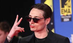 El mexicano Peso Pluma será el primer artista en recibir el Premio Billboard Vanguardia