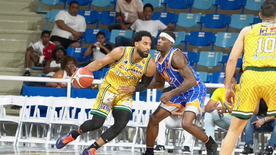 Juan Guerrero en noche magistral para San Carlos y empata con el Mauricio en primer lugar