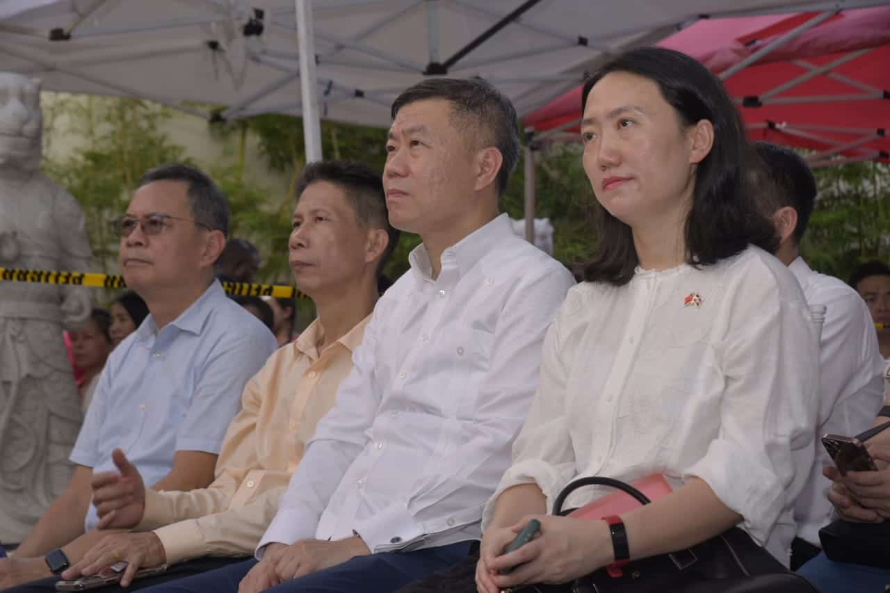 El acto fue encabezado por autoridades chinas.