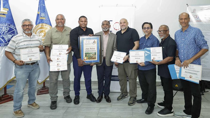 La AFRD revela los ganadores Premio Nacional de Fotografía Robert Vargas