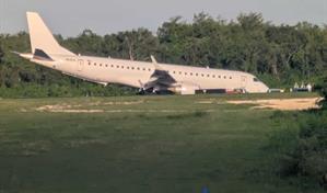 Un avión aterriza de emergencia en el AILA; no hay heridos