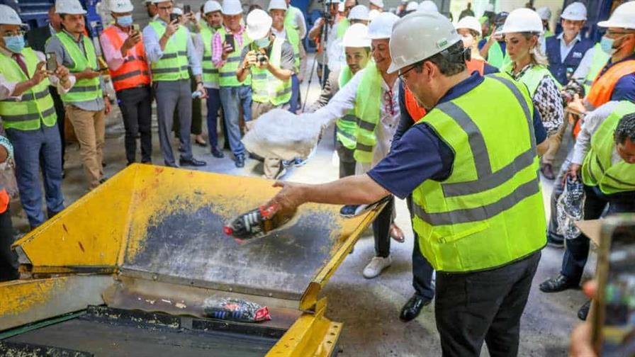 Carbón para hookah, rasuradoras y juguetes, entre las mercancías más retenida por Aduanas
