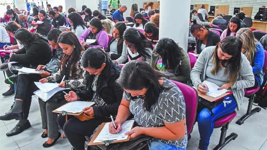 El desempleo en Brasil se mantiene en mínimo histórico El desempleo en Brasil se mantiene en mínimo histórico