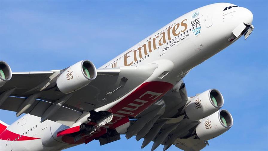 Aerolínea Emirates prohíbe a partir del 1 de octubre el uso de baterías portátiles a bordo