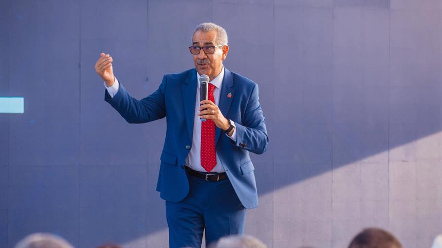 Gobierno dice triplicó atención a enfermedades catastróficas, pero reconoce lista de espera