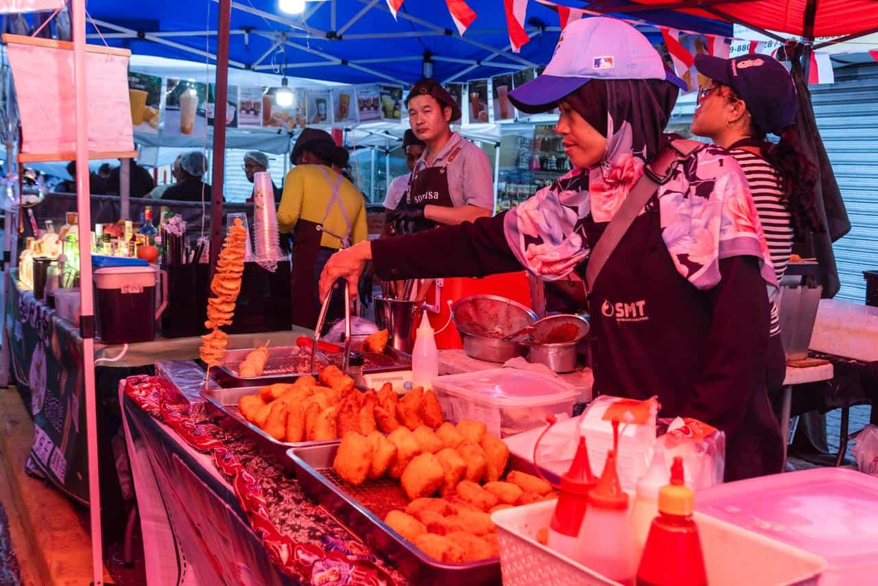 La gastronomía propia del Barrio Chino no pudo faltar.