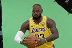 LeBron afronta emocionado su temporada 23: No sé cuándo será el final