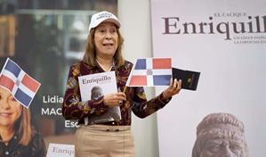 Escritora Lidia Martínez de Macarrulla presenta libro sobre Enriquillo en Azua