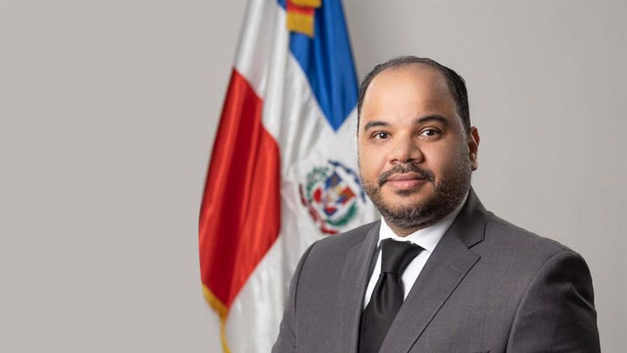 Pablo Ulloa pondrá en circulación el libro República Dominicana: un legado para mi hijo