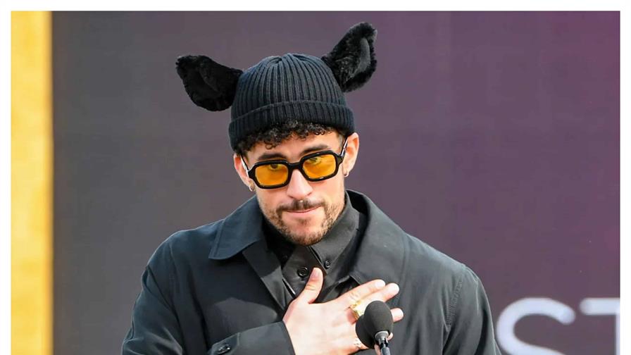 Un diccionario sobre las canciones de Bad Bunny fue presentado en la Feria Internacional del Libro
