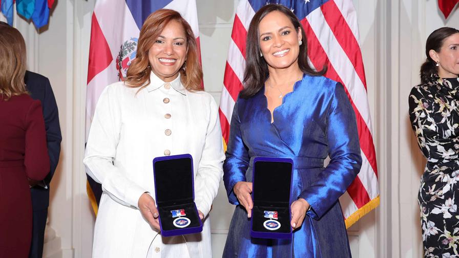 Amchamdr reconoce a tres dominicanos destacados en Estados Unidos 
