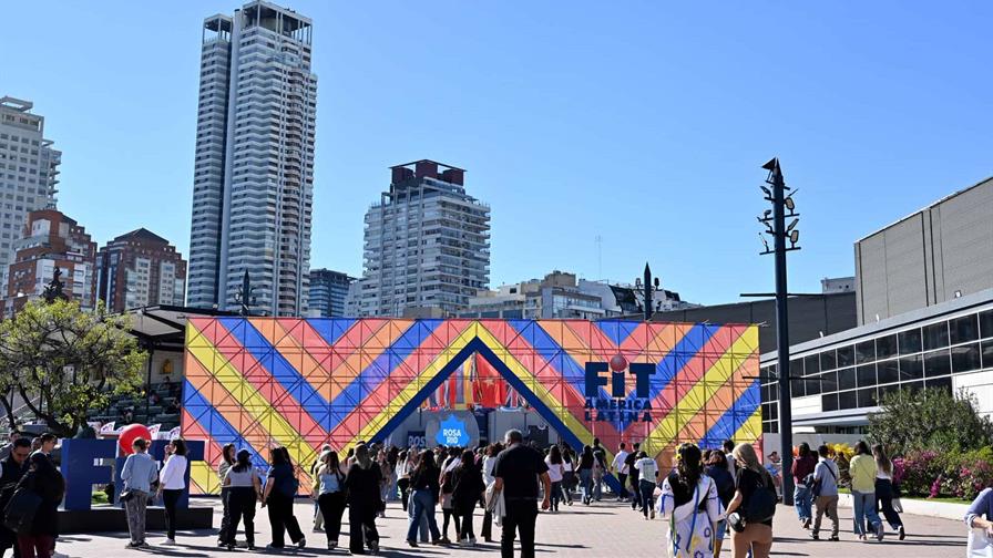 Argentina busca atraer a los dominicanos con más vuelos, nuevas rutas y facilidades migratorias