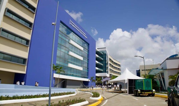 Trasladan a Santo Domingo a hombre quemado por su hermano en Santiago