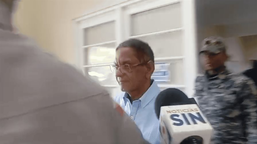 Imponen arresto domiciliario para sacerdote acusado de violación sexual en Santiago Rodríguez
