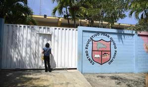Estudiante hiere a compañero con un arma blanca en centro educativo de Santiago