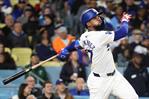 Los Dodgers vencen a los Rojos con la ofensiva de Ohtani y Hernández