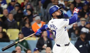 VIDEO | Con jonr&oacute;n y cuatro empujadas, Teoscar truena en paliza de Dodgers sobre Blue Jays