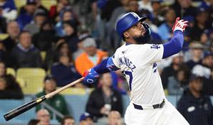 Los Dodgers no descartan que Teoscar Hernández podría ser pieza de cambio