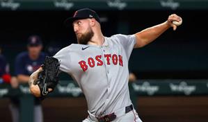 Garret Crochet poncha 11 y los Medias Rojas remontan a los Yanquis