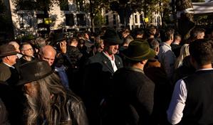 El Oktoberfest de Múnich reabre tras una alerta de explosivos e incidentes en la ciudad