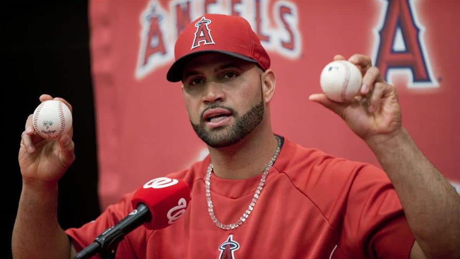 Pujols deja claro que si los Angelinos le piden ser dirigente, dejaría el Clásico Mundial Pujols deja claro que si los Angelinos le piden ser dirigente, dejaría el Clásico Mundial