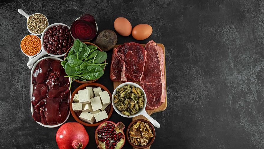¿Se puede corregir una deficiencia de hierro solo con la dieta?