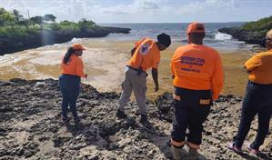 Defensa Civil busca adolescente desaparecido en playa de La Romana