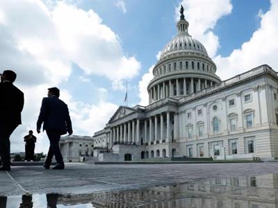 Cierre del gobierno en EE.UU. frustra a turistas en Washington